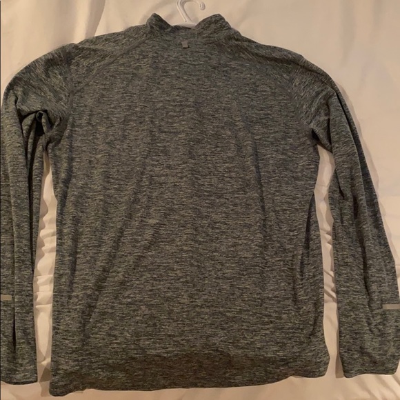 Nike dry fit long sleeve quarter zip. - Picture 2 of 2